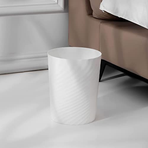 UUJOLY Plastic Small Bathroom Trash Can Wastebasket Garbage Can, White - color: White, size: 1.8 Gallon/1 Pack