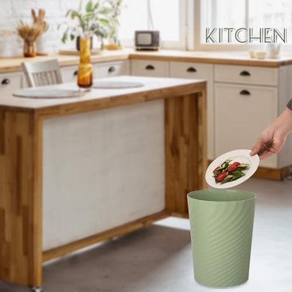 UUJOLY Plastic Small Bathroom Trash Can Wastebasket Garbage Can, Mint Green - color: Mint Green, size: 1.8 Gallon/1 Pack