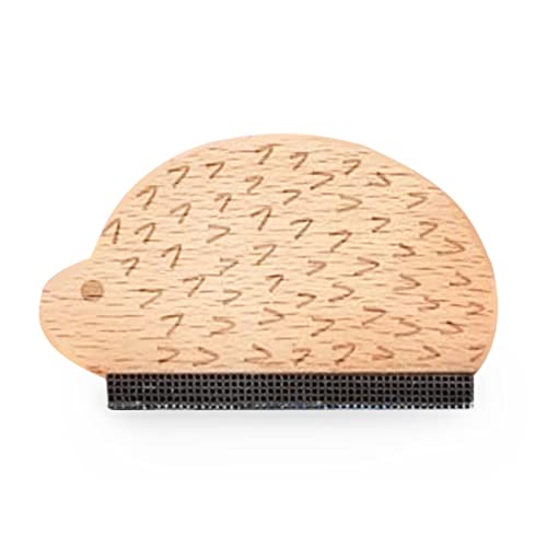 Serenity Fair Wood Hedgehog Sweater Comb, Cute & Convenient Fuzz Remover, Pill Remover, & Cashmere Comb, Lint Remover for Pet Hair & Fuzz, 8.5 x 5.2 cm / 3.3 x 2 in