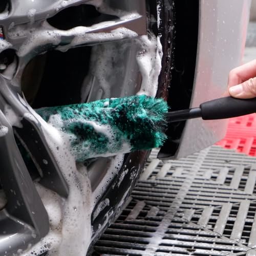 oesee Professional 4 Pack Long Handle Wheel Brush Kit for Cleaning Wheel and Tire- 2X Soft Wheel Cleaning Brush, Detailing Brush and Stiff Tire Brush, Bendable& Durable Wheel Rim Cleaner Brush Set - size: 4 Pack (Green & Black)