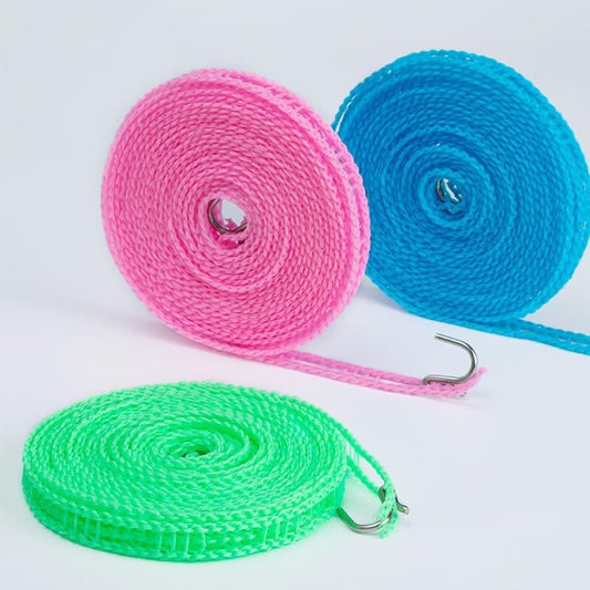 1 Pcs Windproof Clothesline with Hooks, Clothesline Nylon Material (5 m/197 in) Sturdy and Durable, Indoor and Outdoor Laundry, for Outside Camping & Travel (Random Color)